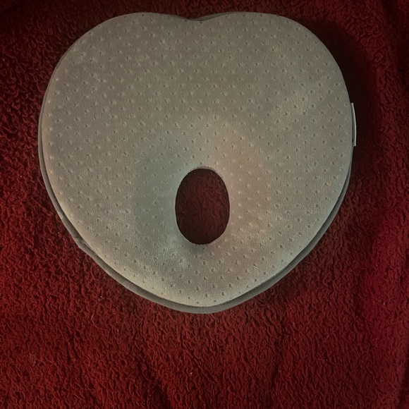 Baby head shaper pillow - Picture 3 of 3